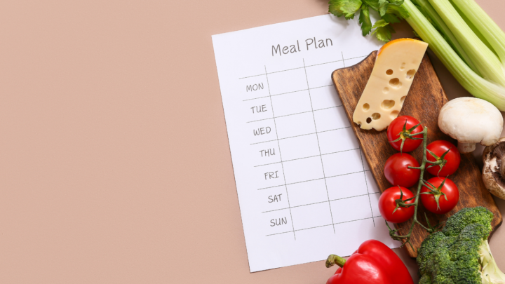 ダイエット成功の鍵は食事管理|痩せる方法と1日の食事例・間食の正しい摂り方の画像